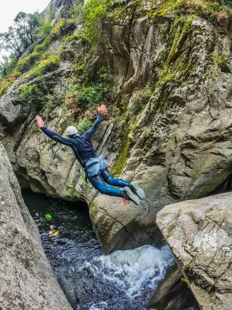 saut canyon du llech Pyrénées orientales